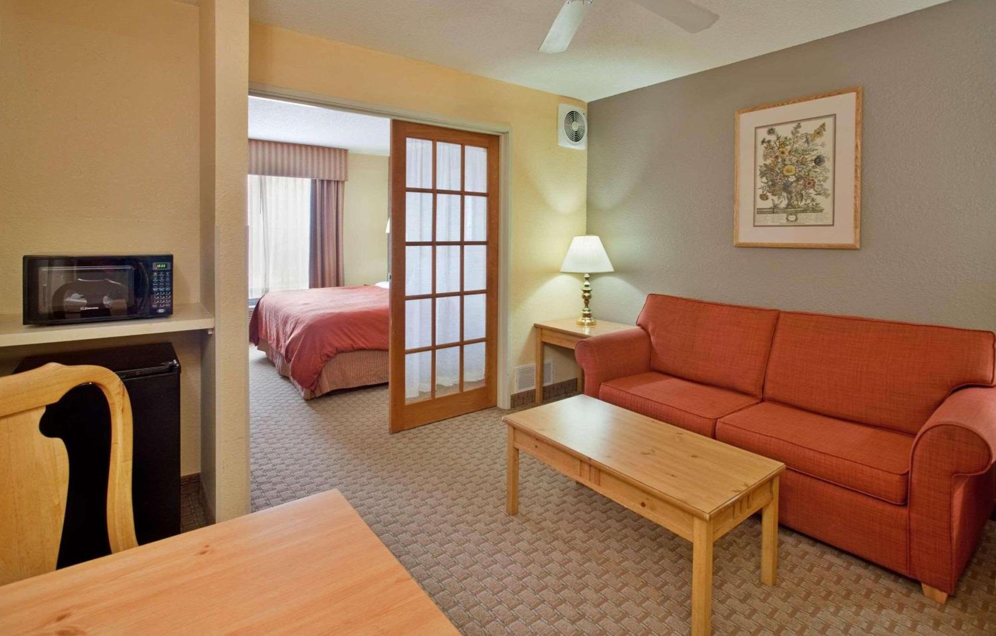 Country Inn & Suites By Radisson, Bloomington-Normal West, Il Zewnętrze zdjęcie
